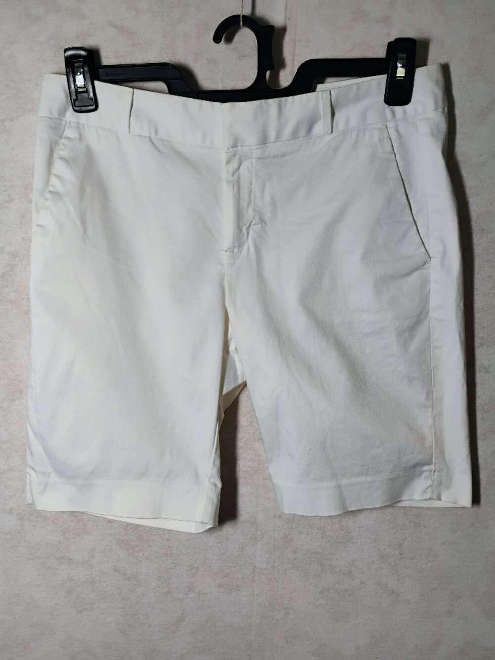 Banana Republic White Chino Bermuda Shorts Size 6